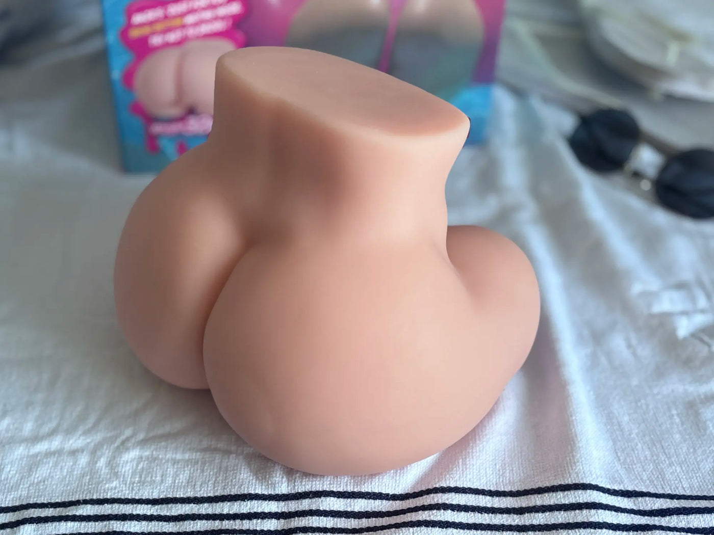 Anja Amelia’s Chubby Hip – Freche Kurven, Poolside-Verführung doll review appearance 17