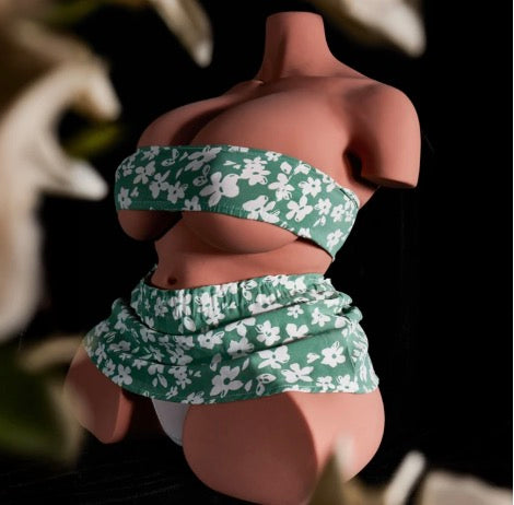 Elsa Torso #160 - Extreme Curves