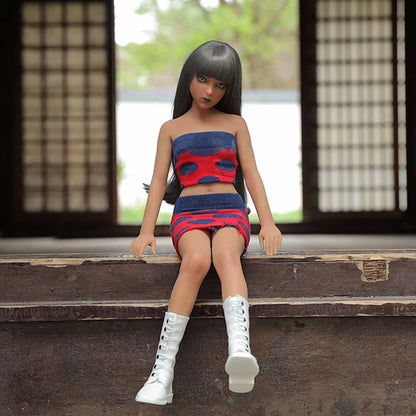 Si60s série - Minidoll siliconne à petits seins