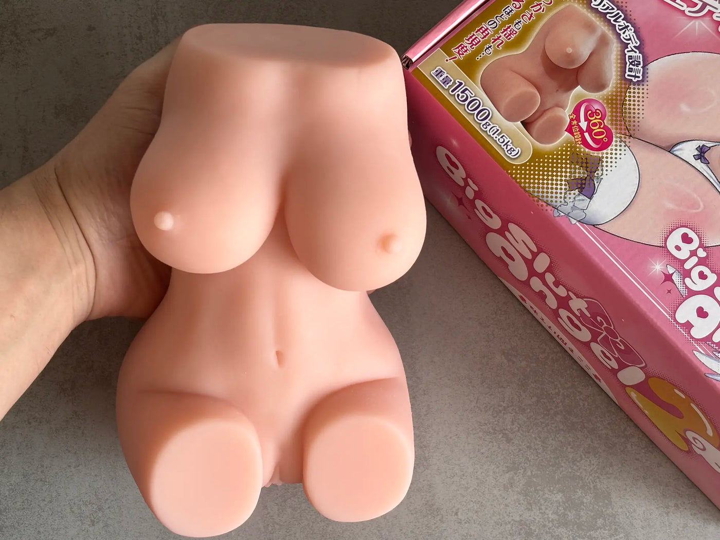 Big Slut Angel 2 Review – Realistischer Onahole Torso mit Doppeltunnel doll review appearance 3