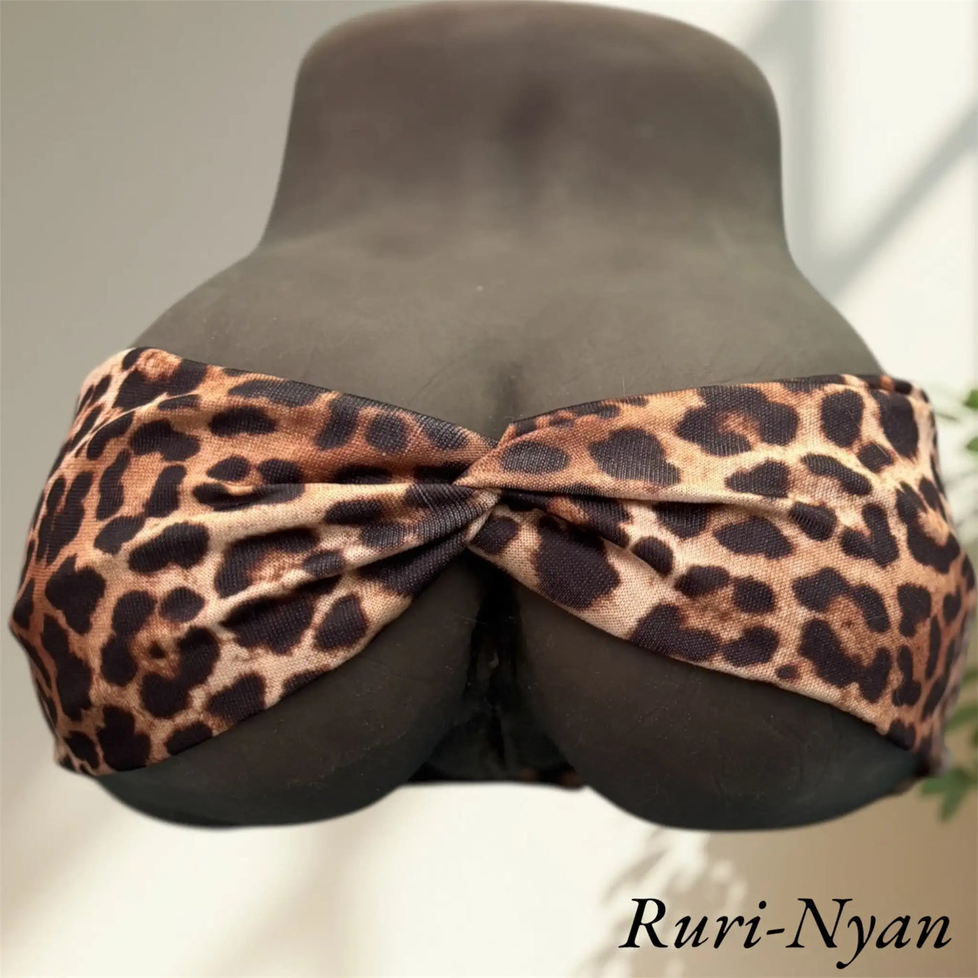 Ruri – The Ebony Temptation unterschrieb bei XTC Japan doll review appearance 2 3