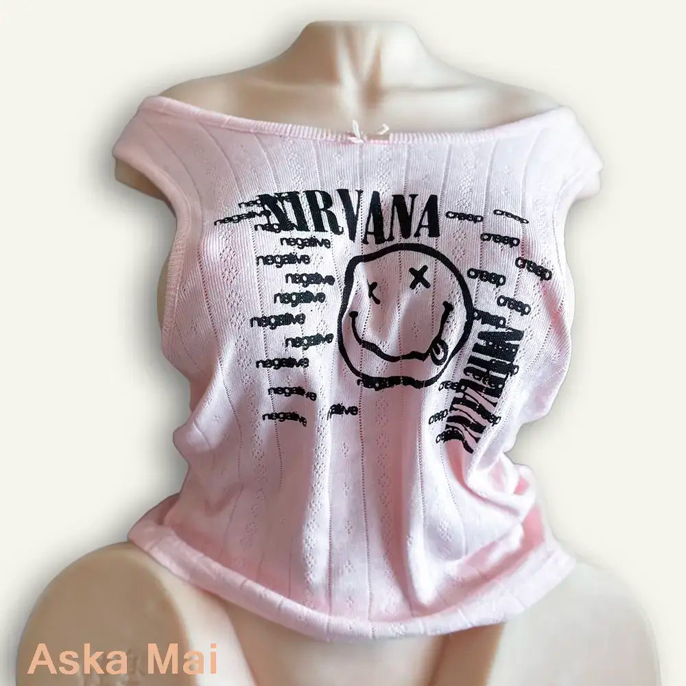 Top Nirvana Rose – Lässige Rebellion
