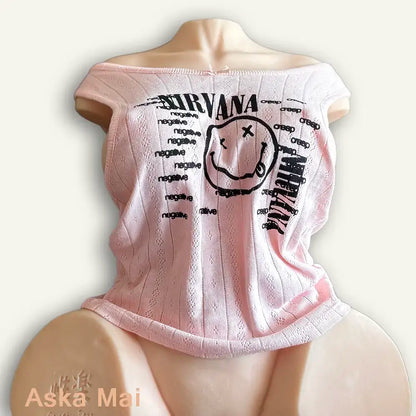 Top Nirvana Rose – Lässige Rebellion