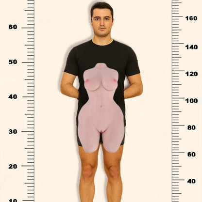 Hannah – Sinnliche Athletin mit muskulösem Bogen