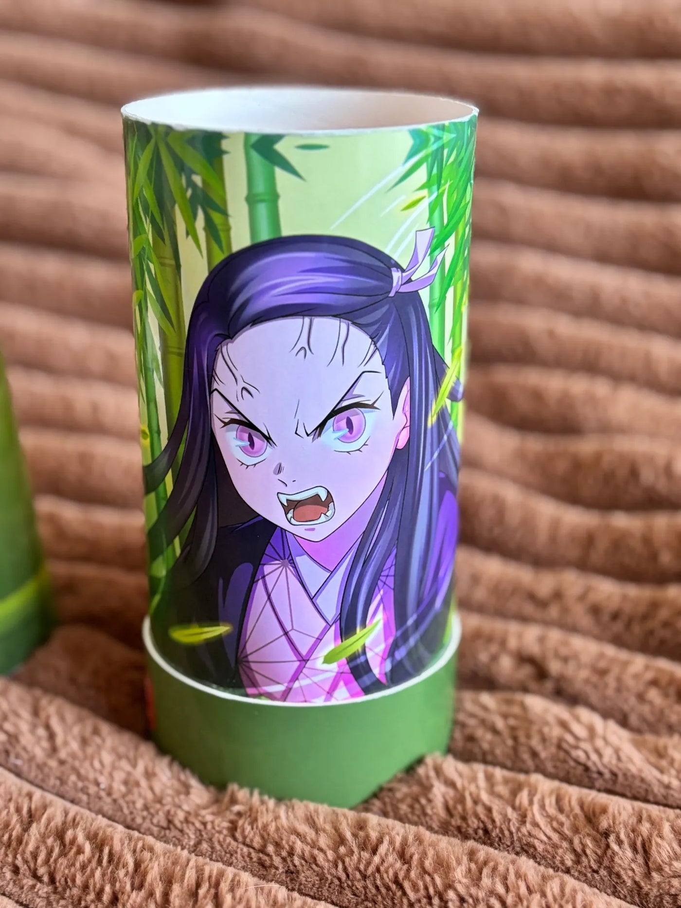 Rezension zu Nezukos Doppelzahn-Seiraku-Spielzeug doll review packaging 4