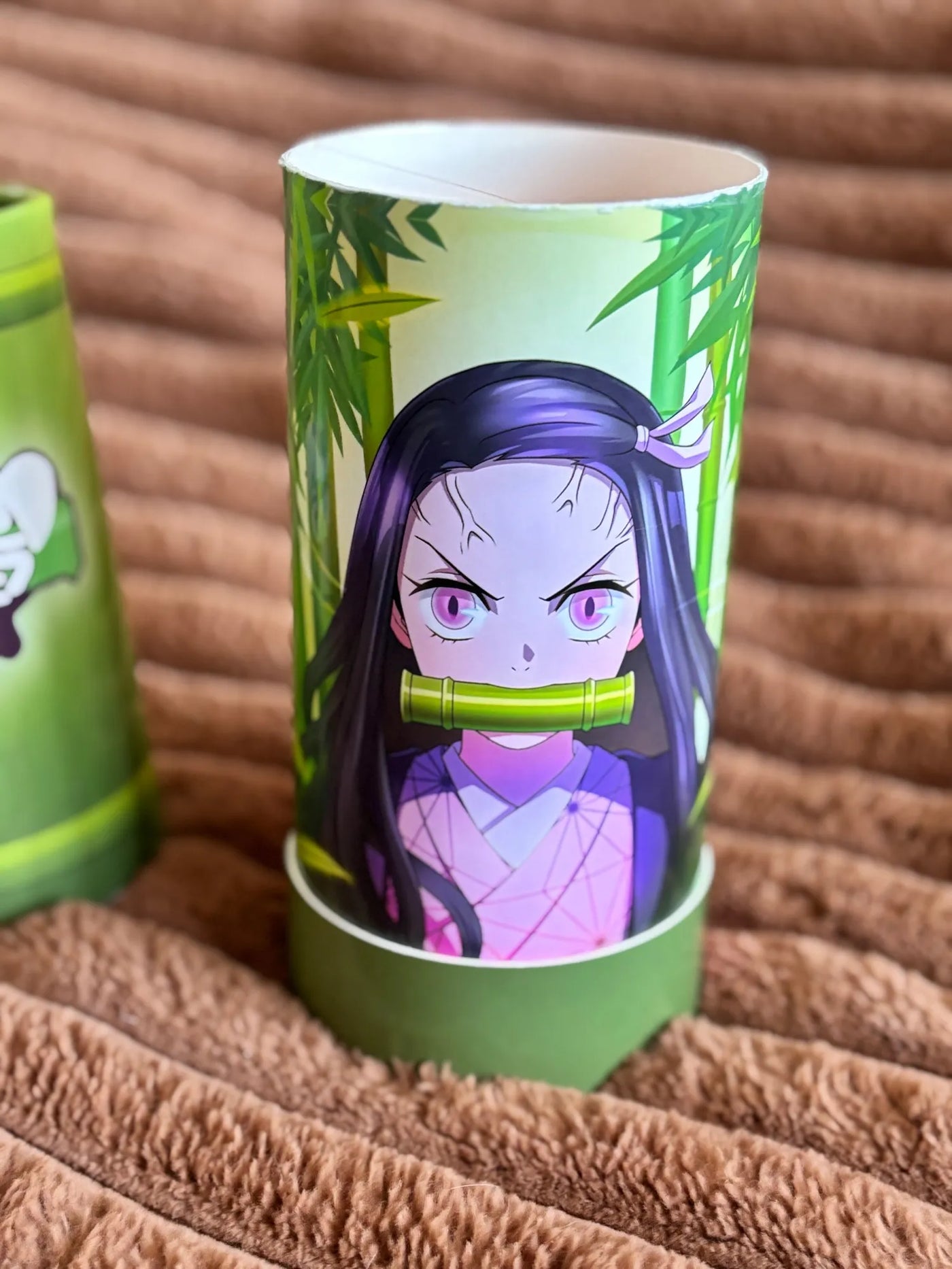 Rezension zu Nezukos Doppelzahn-Seiraku-Spielzeug doll review packaging 3